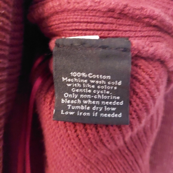 Sweater - Picture 4 of 11